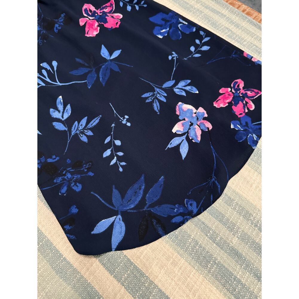 c&e women’s size is x-small floral sleeveless blouse - Picture 7 of 7